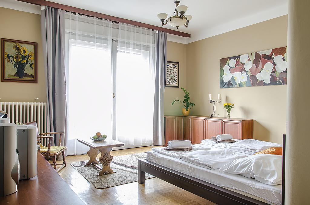 Danube Pest-Side Apartment Boedapest Buitenkant foto